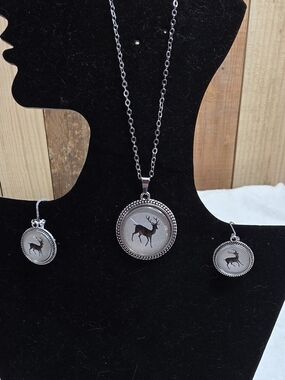 Silver Deer Silhouette Pendant Necklace and Earring Set